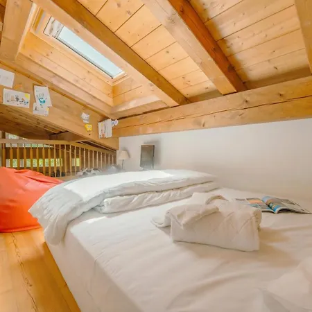 Apt Des Granges Balcony Duplex Near Chamonix For 5 - Happy Rentals