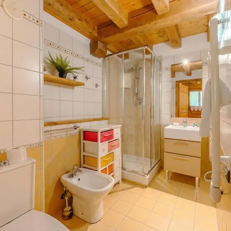 Apt Des Granges Balcony Duplex Near Chamonix For 5 - Happy Rentals Apartment